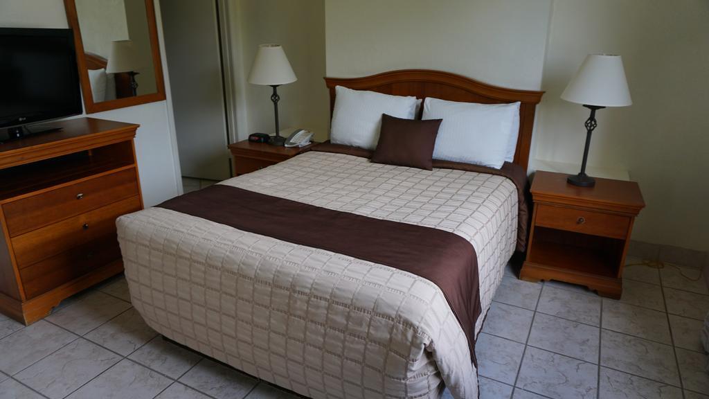Golden Strand Resort Sunny Isles Beach Eksteriør bilde
